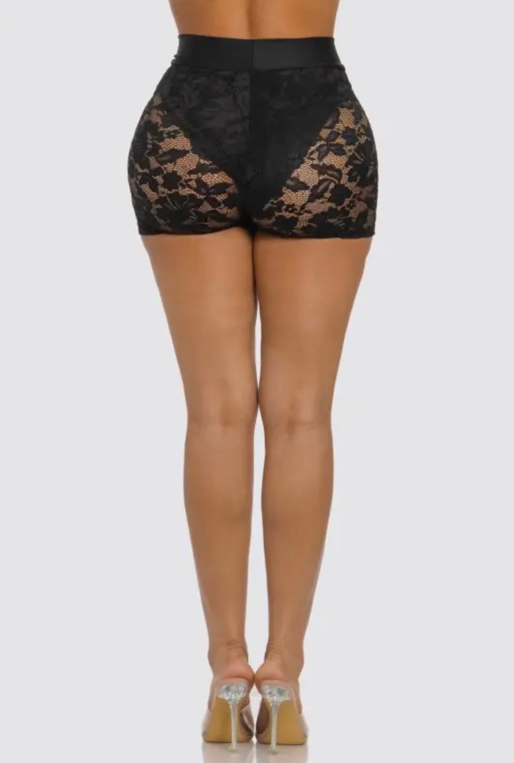 The Dentelle Short
