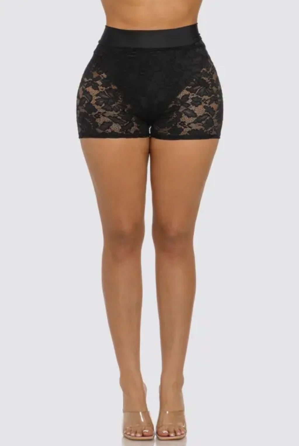 The Dentelle Short